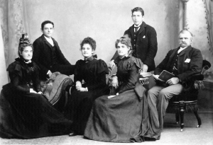 Helen (nee Younger), Arthur, Bertha, Louise, Lionel and Arthur Cuff Edited 2